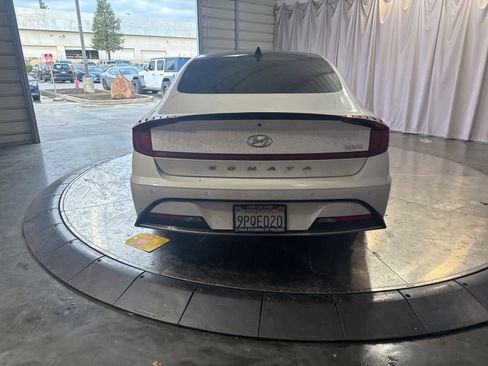 Used 2022 Hyundai Sonata Limited w/ Winter Weather Package image 6
