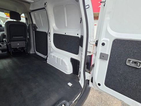 Used 2021 Nissan NV200 S image 12