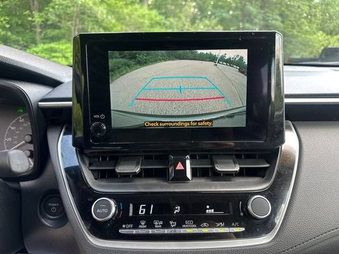 Used 2024 Toyota Corolla Cross AWD Hybrid image 34