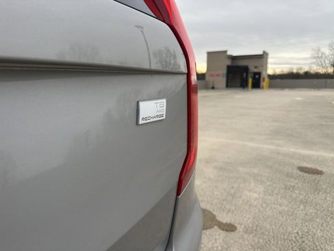 Certified 2024 Volvo XC90 T8 Plus w/ Protection Package Premier image 39