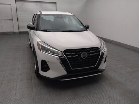 Used 2021 Nissan Kicks S FWD image 14