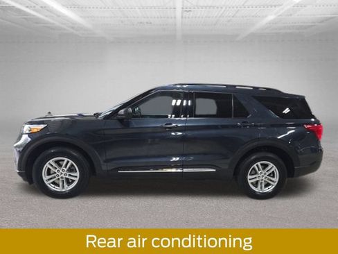 Certified 2024 Ford Explorer XLT AWD/4WD image 5