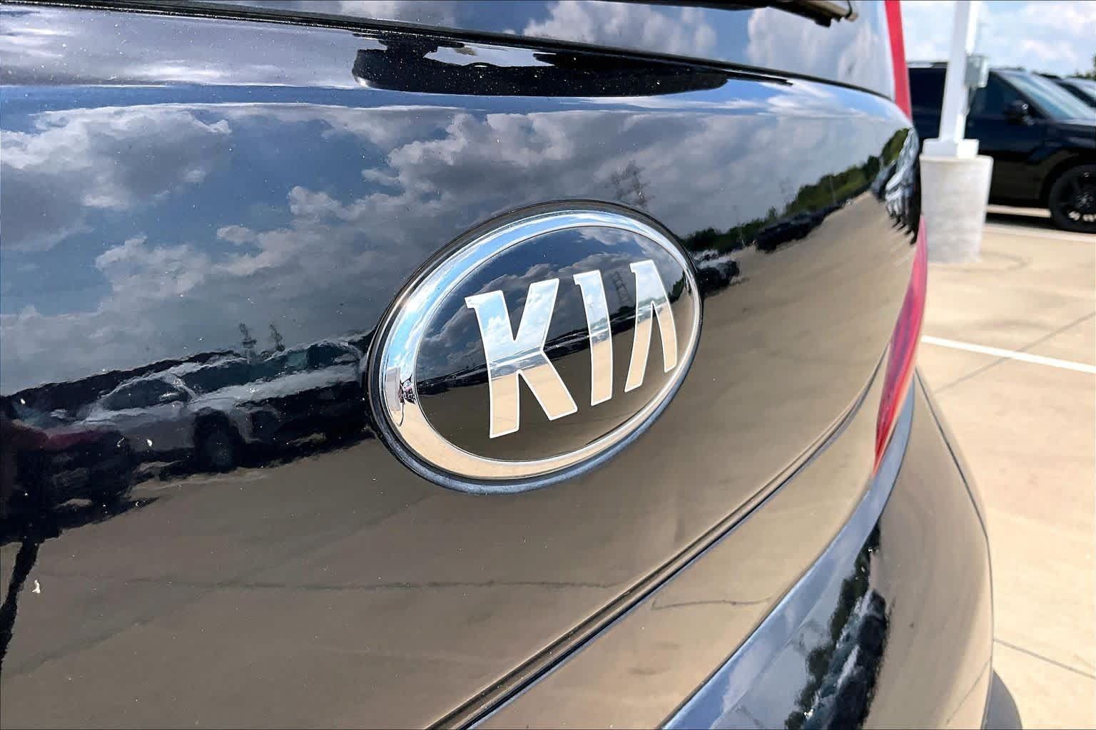 Used 2020 Kia Soul LX FWD image 10
