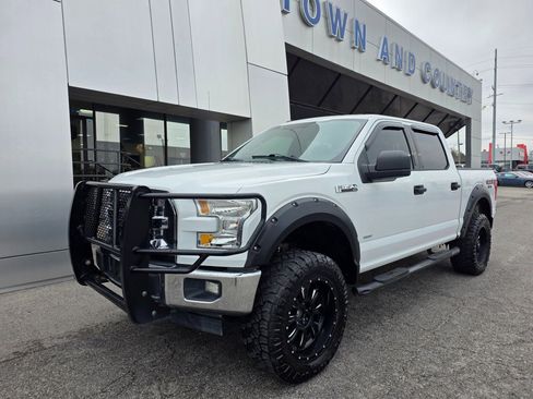 Used 2017 Ford F150 XLT image 2