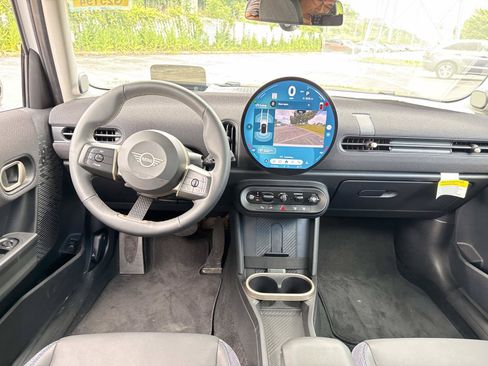 Certified 2025 MINI Cooper S FWD image 19