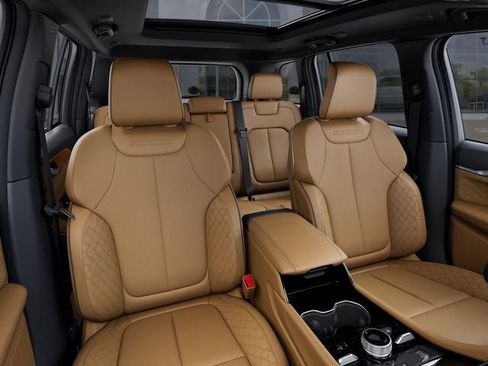 New 2026 Jeep Grand Cherokee Summit image 16