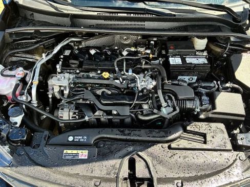 Used 2024 Toyota Corolla LE image 6