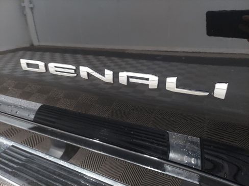 Used 2020 GMC Sierra 2500 Denali image 5