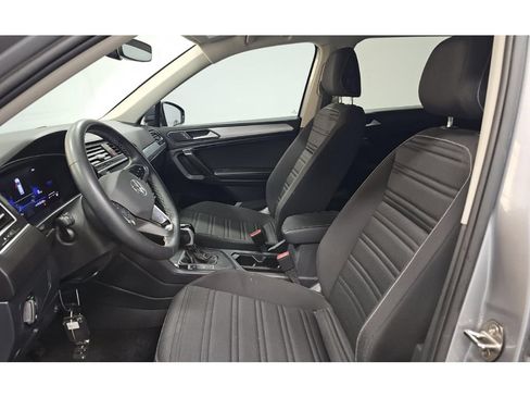 Used 2024 Volkswagen Tiguan S FWD image 2