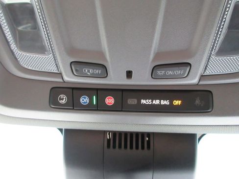 Certified 2022 Chevrolet Silverado 1500 LT image 33