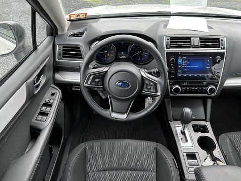 Used 2019 Subaru Outback 2.5i Premium AWD/4WD image 12