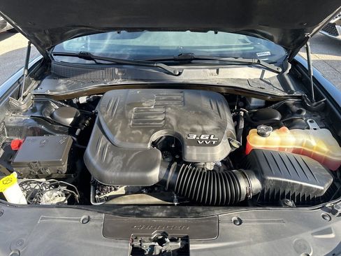 Used 2022 Dodge Charger SXT w/ Blacktop Package image 31