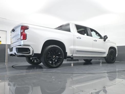 Used 2025 Chevrolet Silverado 1500 High Country w/ Technology Package image 75