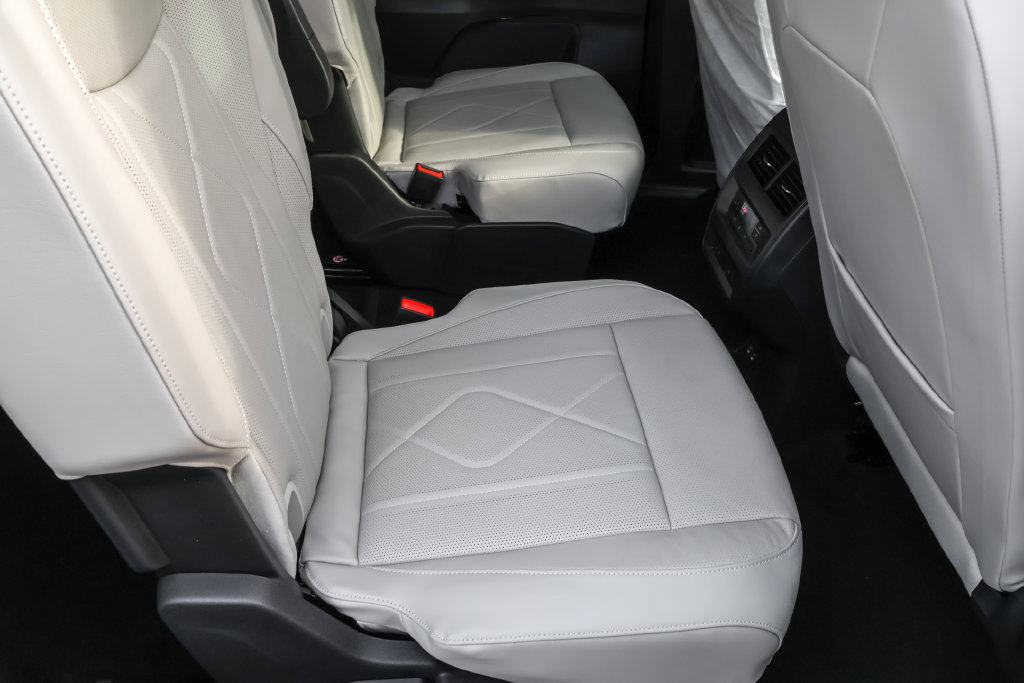 New 2027 Volkswagen Atlas SEL R-Line AWD/4WD image 41