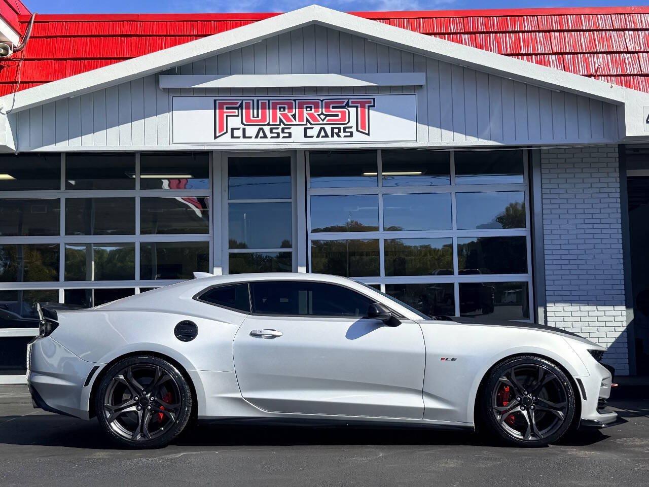 Used 2019 Chevrolet Camaro SS RWD image 2