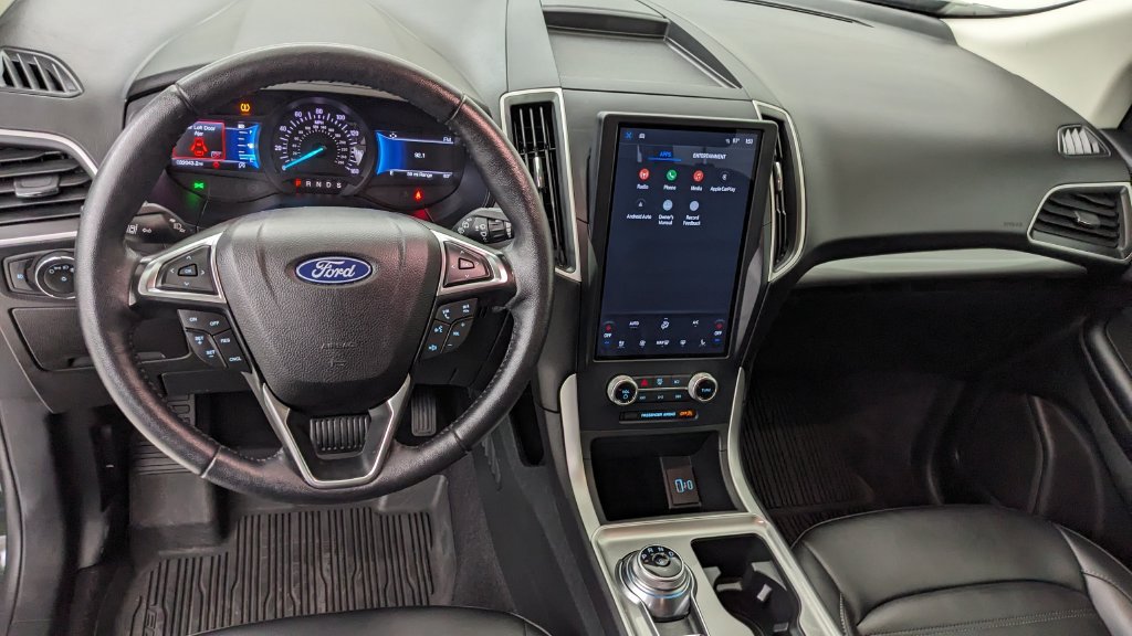 Certified 2023 Ford Edge SEL w/ Convenience Package AWD/4WD image 3