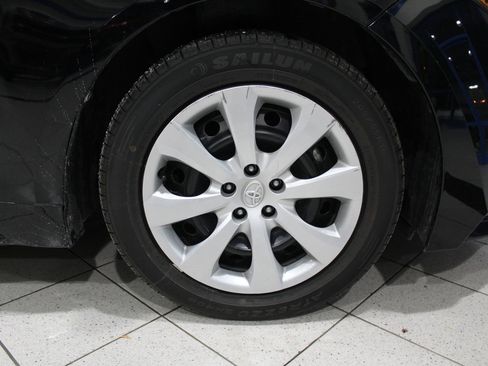 Used 2023 Toyota Corolla LE image 10