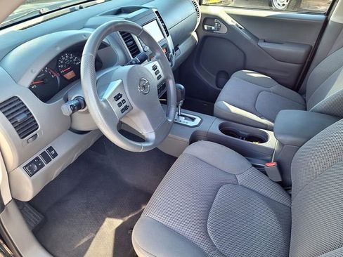 Used 2021 Nissan Frontier SV image 10