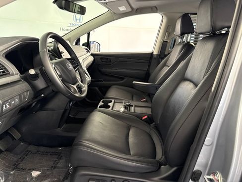 Used 2025 Honda Odyssey EX-L image 14