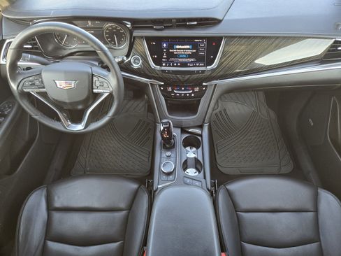 Used 2022 Cadillac XT6 Premium Luxury FWD image 21