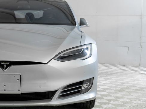 Used 2017 Tesla Model S 100D image 48