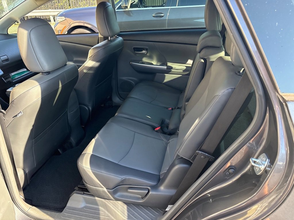 Used 2013 Toyota Prius V Five FWD image 7