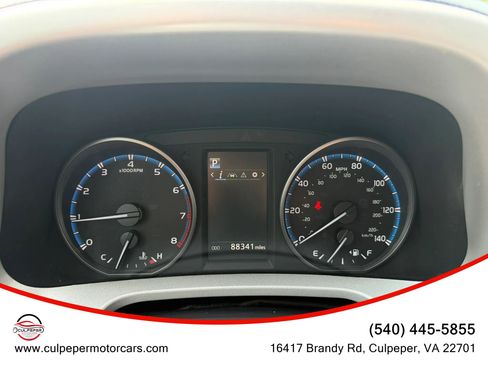 Used 2018 Toyota RAV4 XLE FWD image 19