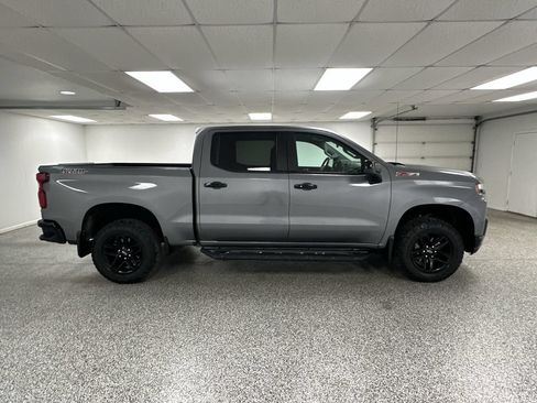Used 2021 Chevrolet Silverado 1500 LT Trail Boss w/ Convenience Package II AWD/4WD image 9