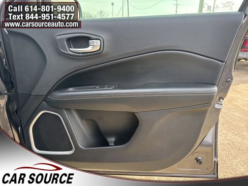 Used 2018 Jeep Compass Latitude w/ Popular Equipment Group image 31