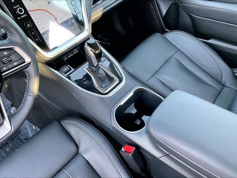 Used 2023 Subaru Outback Touring image 17