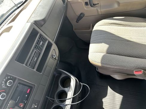 Used 2010 GMC Savana 3500 Extended w/ Chrome Appearance Package image 21
