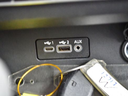 Used 2025 Nissan Altima 2.5 SV image 25