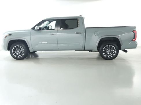 Used 2024 Toyota Tundra Limited AWD/4WD image 41