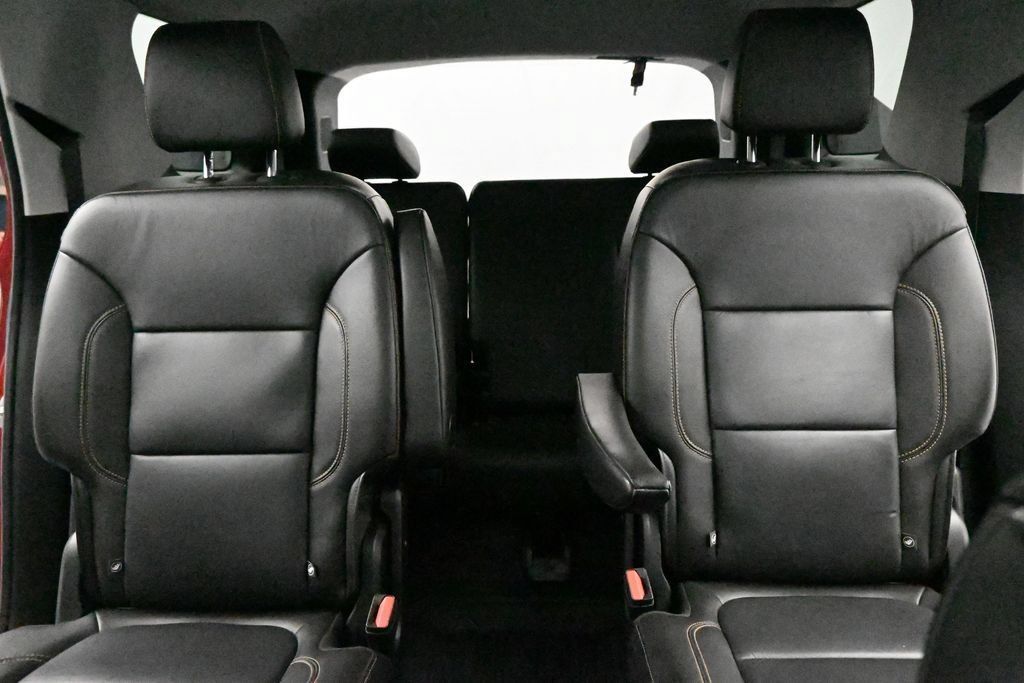 Used 2020 Chevrolet Traverse RS w/ LPO, Floor Liner Package AWD/4WD image 18