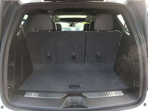 Certified 2023 GMC Yukon Denali image 31