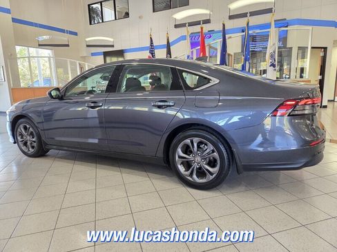 Used 2023 Honda Accord EX image 6