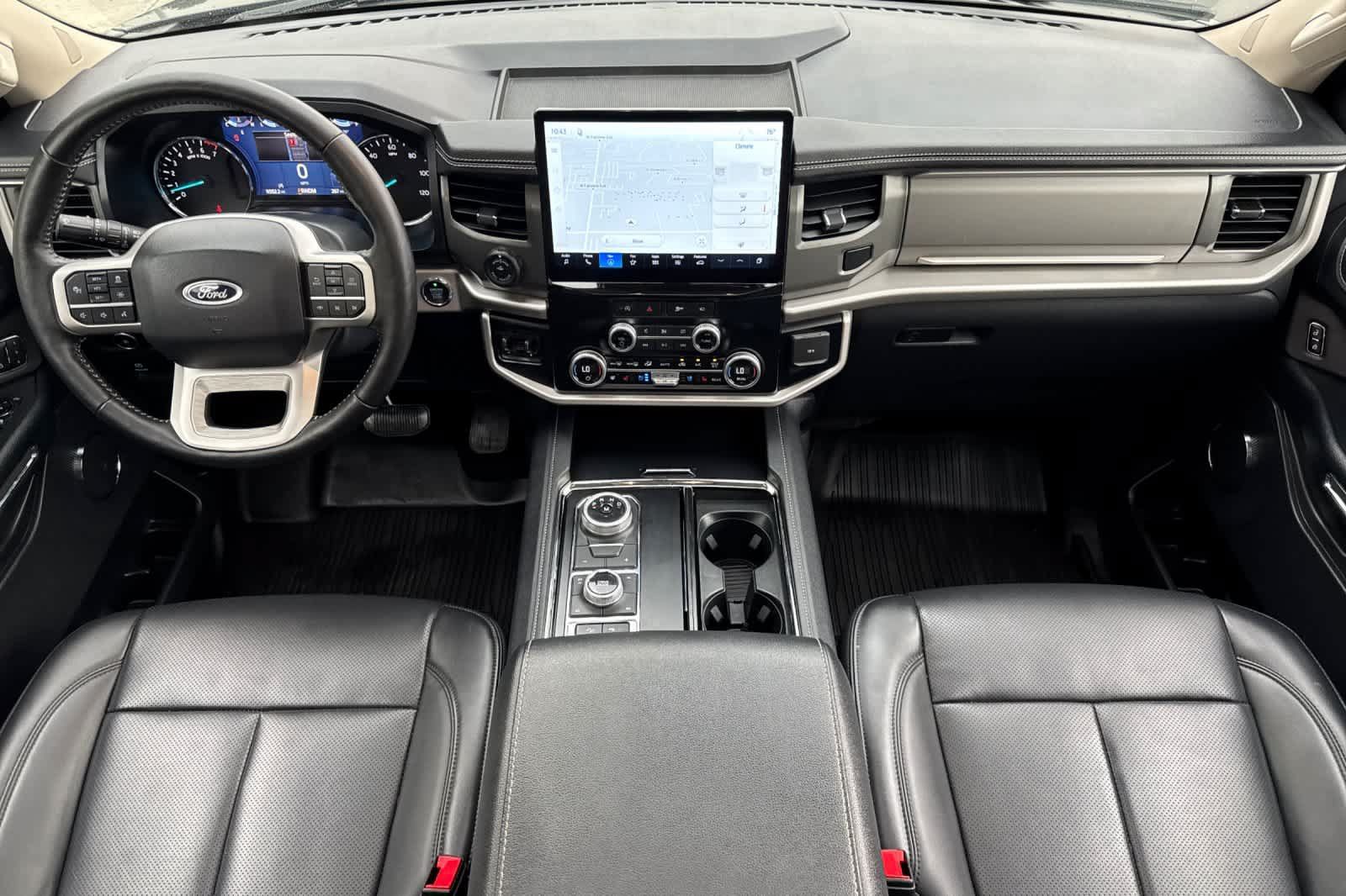 Certified 2024 Ford Expedition XLT AWD/4WD image 3