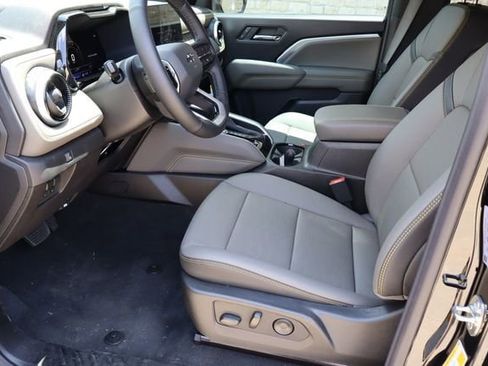 Certified 2026 Chevrolet Colorado ZR2 w/ Technology Package AWD/4WD image 16