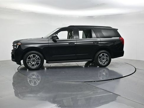 Used 2025 Ford Expedition Active AWD/4WD image 7
