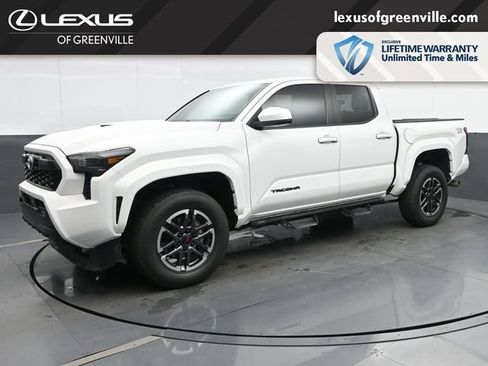 Used 2024 Toyota Tacoma TRD Sport RWD image 4
