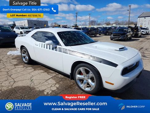 Used 2011 Dodge Challenger R/T image 5
