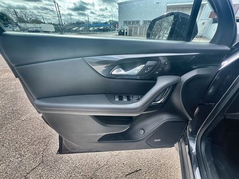 Used 2021 Chevrolet Blazer RS w/ Enhanced Convenience Package image 21