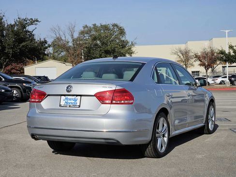 Used 2013 Volkswagen Passat TDI SEL Premium image 6