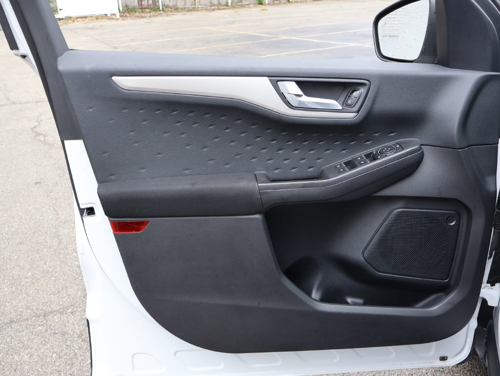 Used 2020 Ford Escape SE FWD image 36