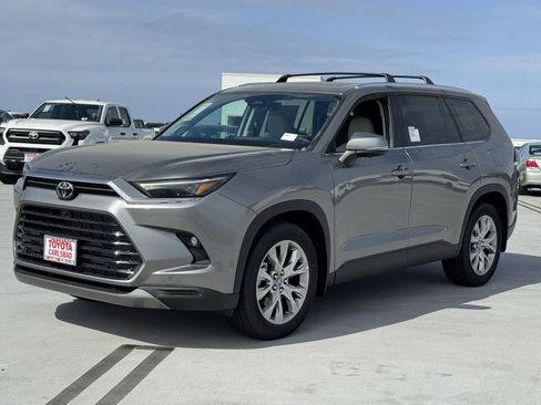 New 2026 Toyota Grand Highlander Limited AWD/4WD image 12