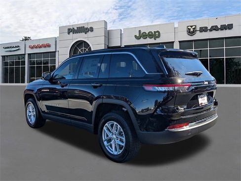 New 2025 Jeep Grand Cherokee Laredo X image 6