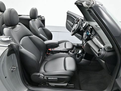 Used 2019 MINI Cooper S image 27