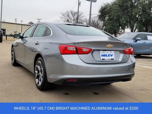 Used 2024 Chevrolet Malibu LT image 3