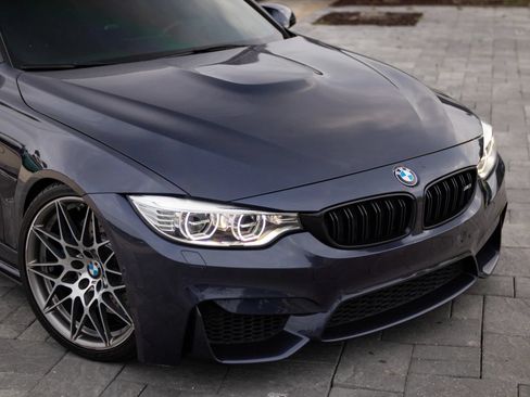 Used 2017 BMW M3 RWD image 4