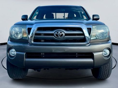 Used 2010 Toyota Tacoma 4x4 Access Cab V6 image 2